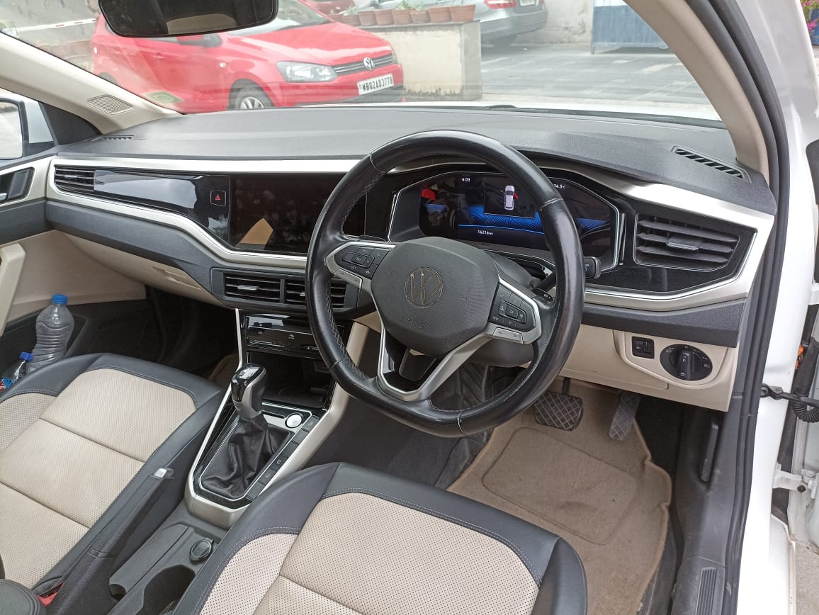 Volkswagen Virtus Topline 1.0 Tsi At